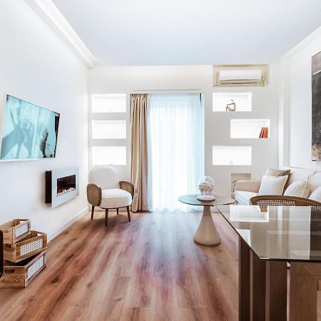 Luxury Apartment In The Heart Of The City - 1Br Athen Eksteriør billede