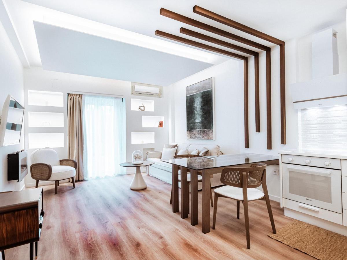Luxury Apartment In The Heart Of The City - 1Br Athen Eksteriør billede