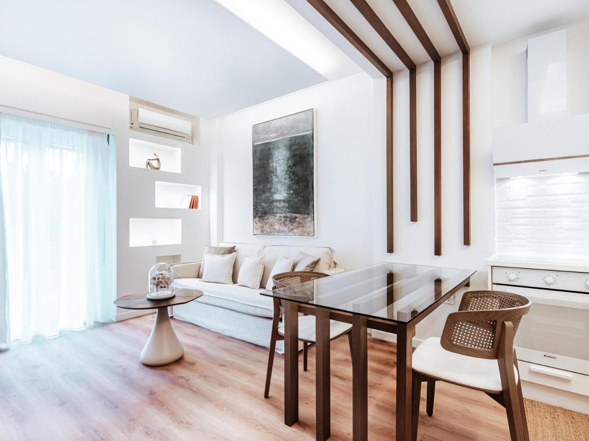 Luxury Apartment In The Heart Of The City - 1Br Athen Eksteriør billede